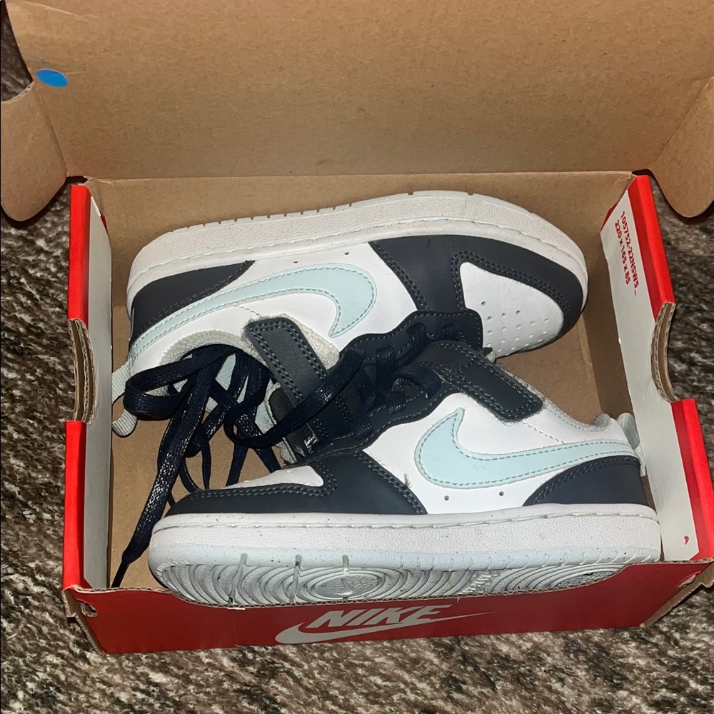 Nike Kids' Court Borough low recraft (ps)royal blue,baby blue & White Sneakers